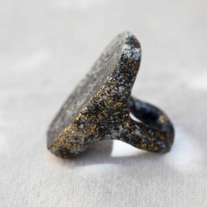 Sculpted Textured Ring. Size 5,5. - Image 2