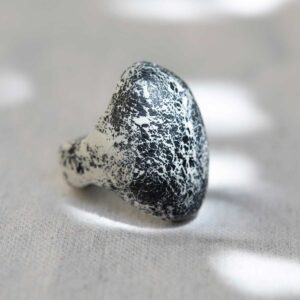 Dinosaur Egg Ring. Size 7,5. - Image 2