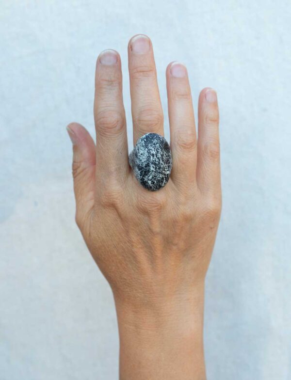 Dinosaur Egg Ring. Size 7,5.