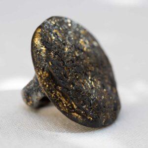 Sculpted with Gold Ring. Size 7. - Image 4