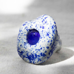 Sculpted Ring with Blue Glass. Size 6,5. - Image 2