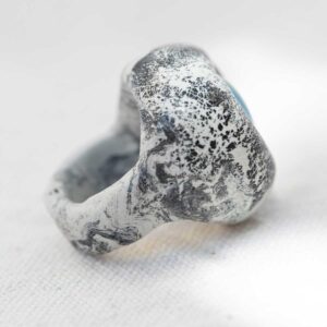 Sculpted Ring with Light Blue Glass. Size 6. - Image 2