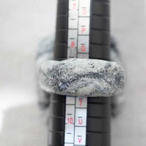 Sculpted Rock Ring. Size 9. - Image 5
