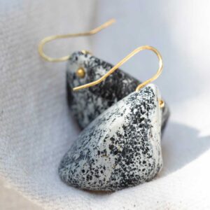 Hand-sculpted earrings. - Image 2