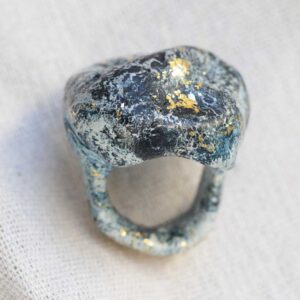 Sculpted Ring. Size 8,5. - Image 4