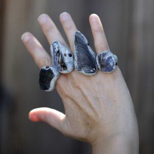 Ring with Sea Shell and Glass Drops. Size 7,5. - Image 3