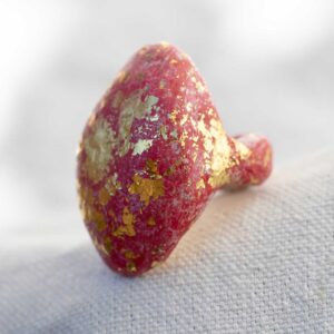 Oval Red Ring with Gold Leaf. Size 7. - Image 3